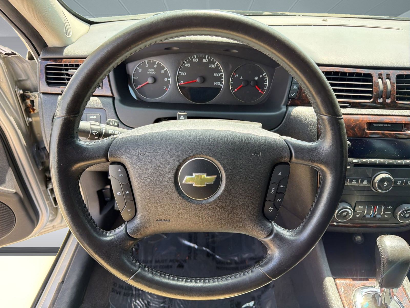 Used 2014 Chevrolet Impala LTZ FWD image 16