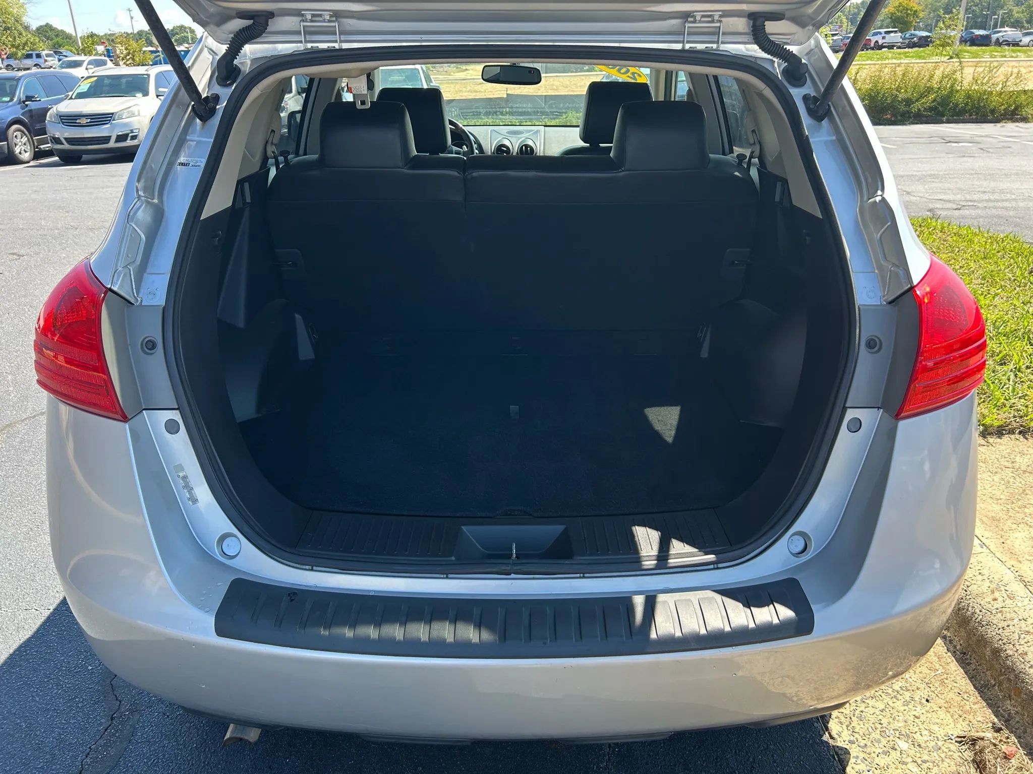 Used 2008 Nissan Rogue SL w/ Premium Pkg image 17