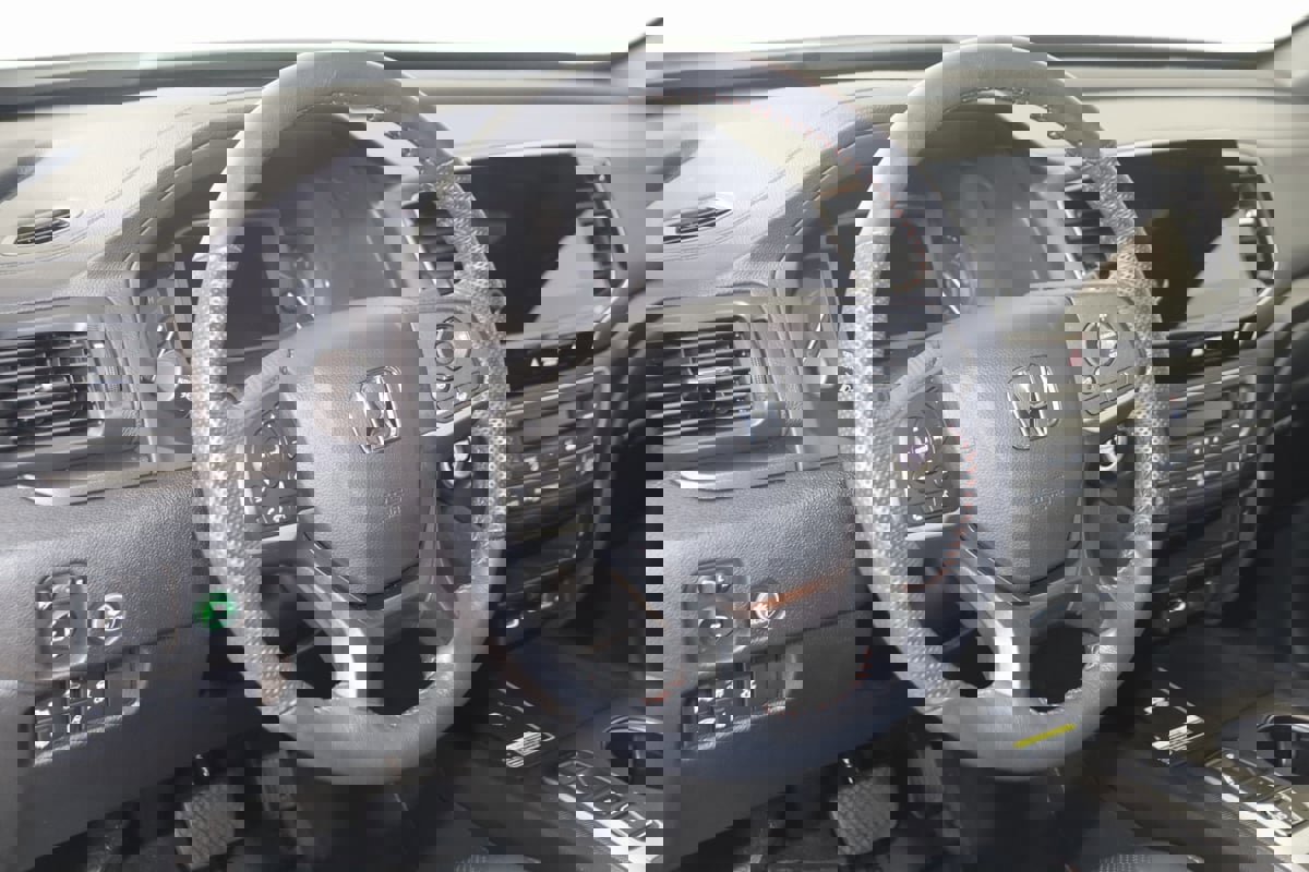 Used 2024 Honda Passport TrailSport image 6