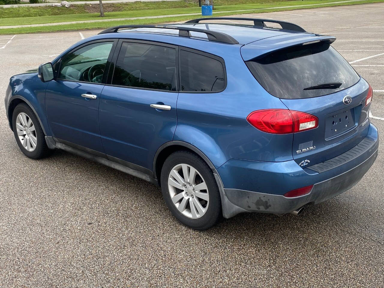 Used 2008 Subaru Tribeca Limited AWD/4WD image 4