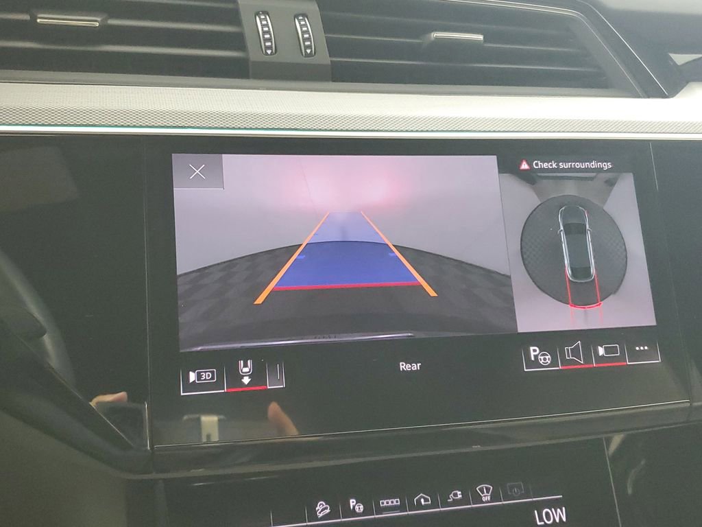 Certified 2024 Audi Q8 e-tron Prestige w/ Prestige Package AWD/4WD image 31