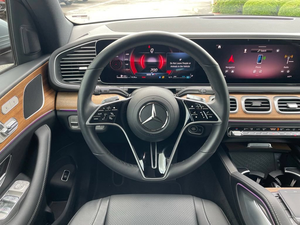Used 2025 Mercedes-Benz GLE 450 4MATIC w/ Winter Package image 14