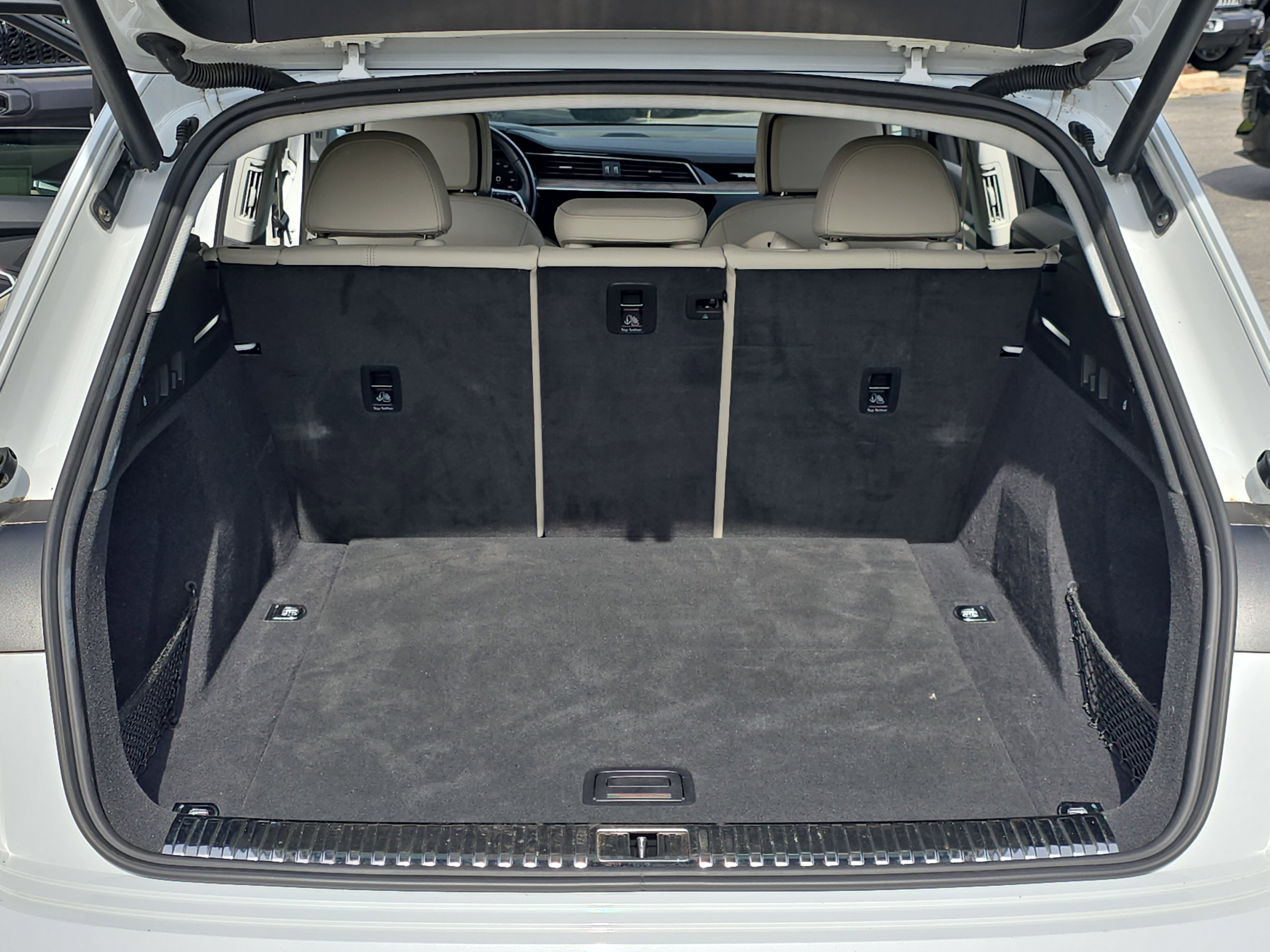 Used 2019 Audi e-tron Premium Plus AWD/4WD image 12