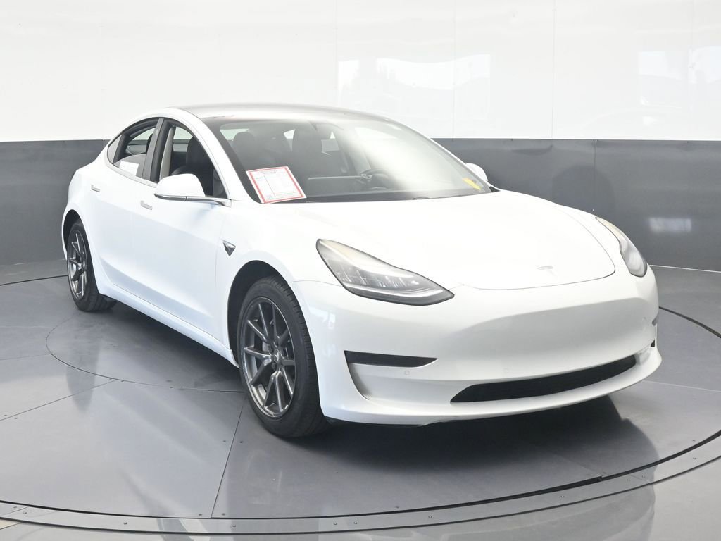 Used 2019 Tesla Model 3 Standard Range Plus image 9