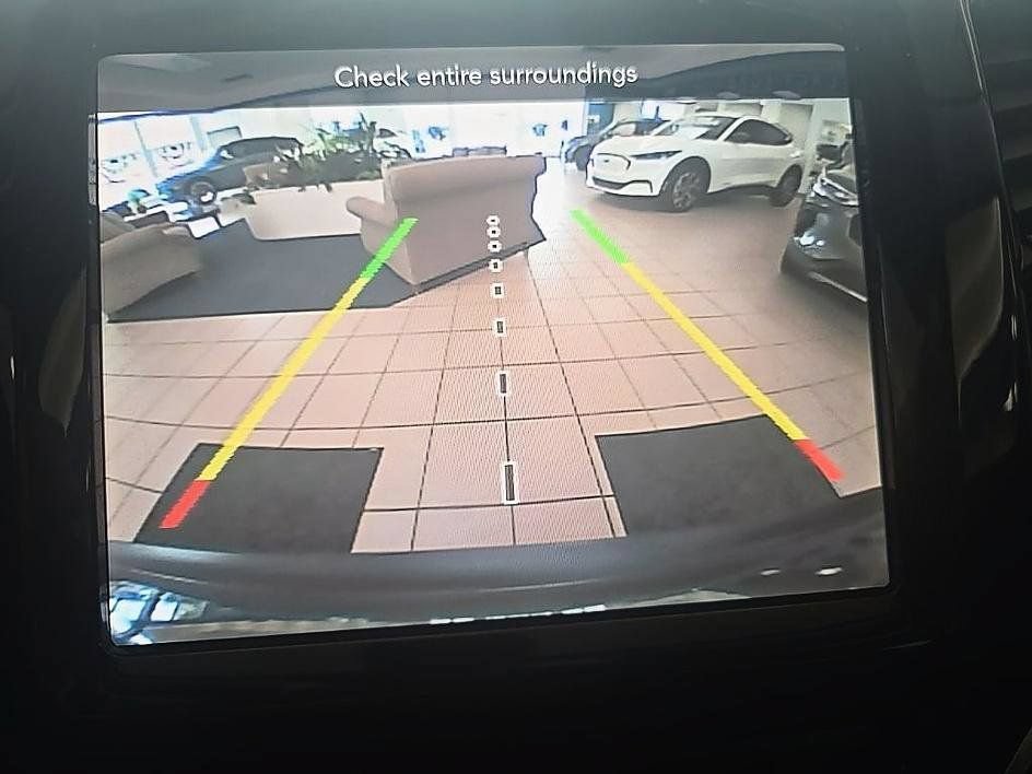 Used 2019 Jeep Cherokee Limited AWD/4WD image 22