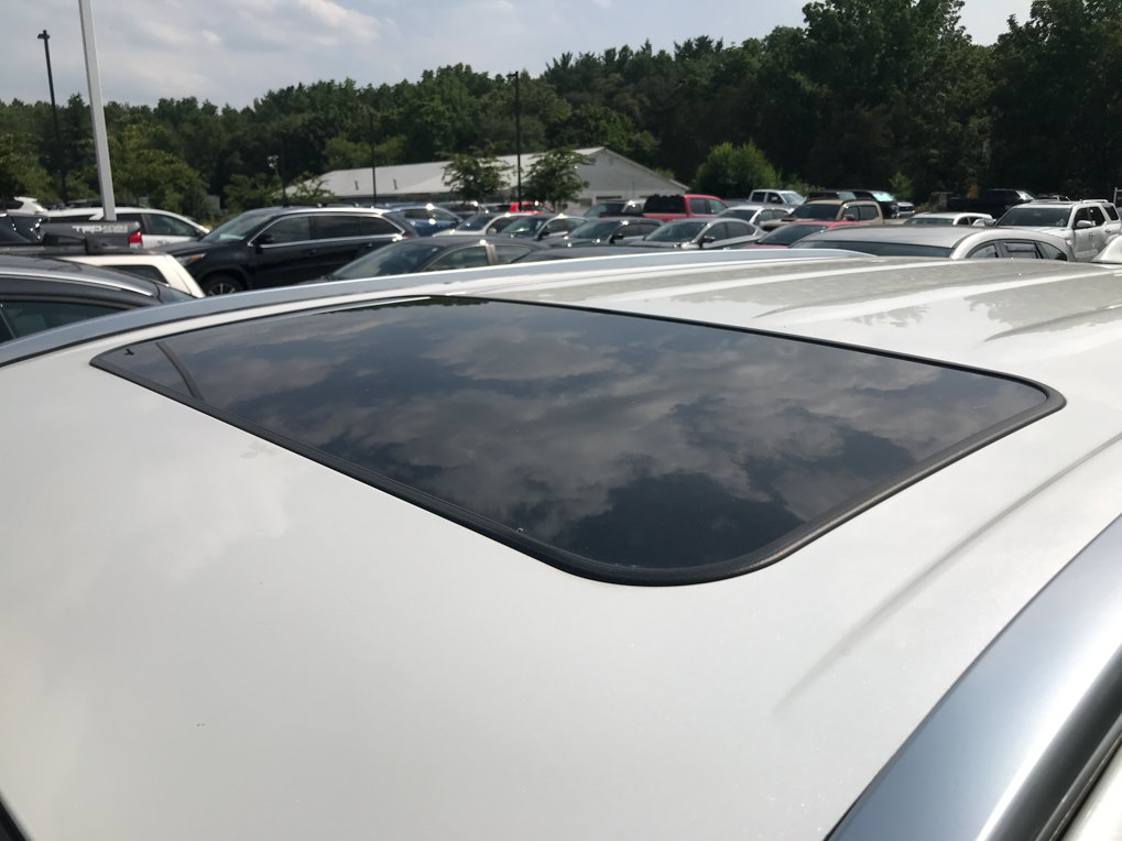Used 2020 Toyota Highlander Limited AWD/4WD image 3