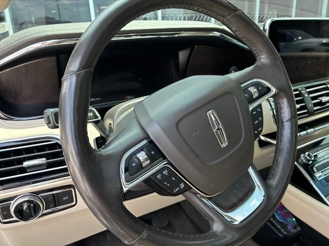 Used 2020 Lincoln Navigator Reserve w/ Luxury Package AWD/4WD image 16