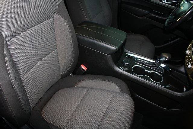 Used 2022 Chevrolet Traverse LT image 6