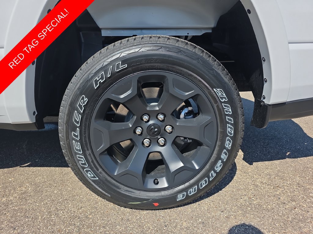 New 2026 RAM 1500 Big Horn w/ Night Edition AWD/4WD image 32