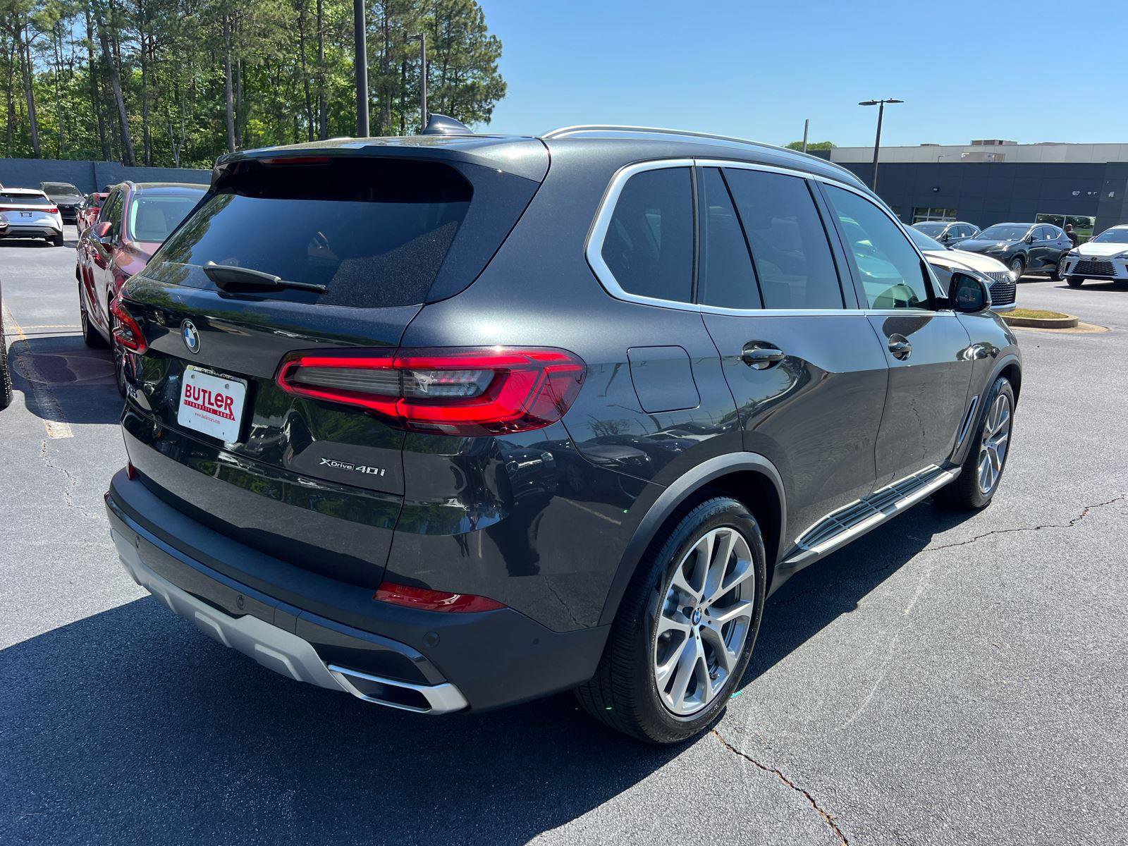 Used 2019 BMW X5 xDrive40i w/ Premium Package 2 AWD/4WD image 6