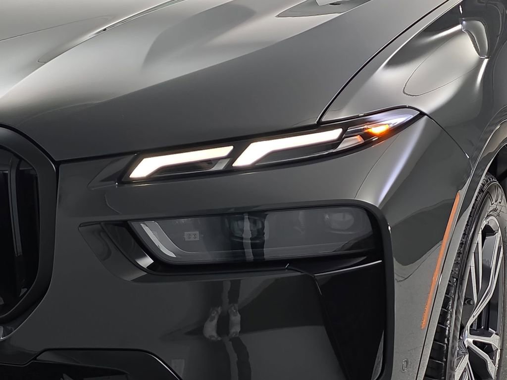 New 2026 BMW X7 xDrive40i w/ Executive Package AWD/4WD image 32