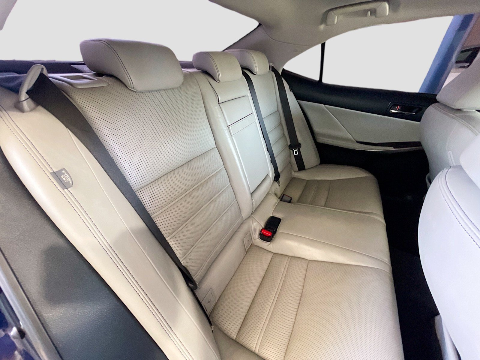 Used 2015 Lexus IS 350 RWD image 17
