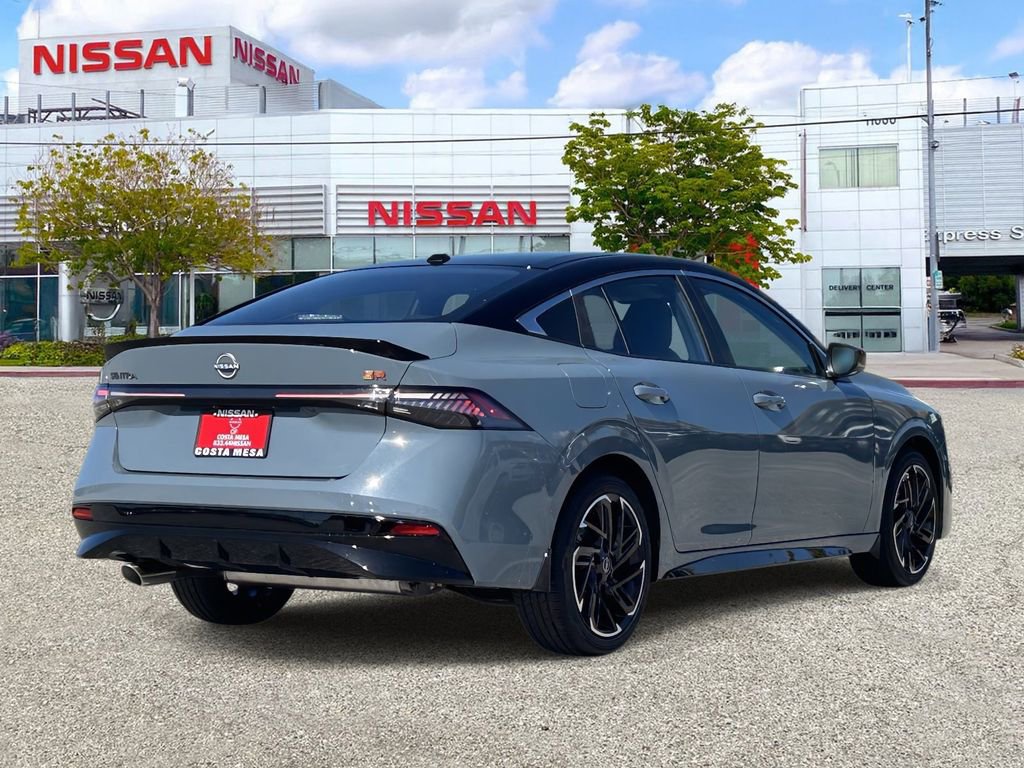 New 2026 Nissan Sentra SR w/ Floor Mat Package image 4