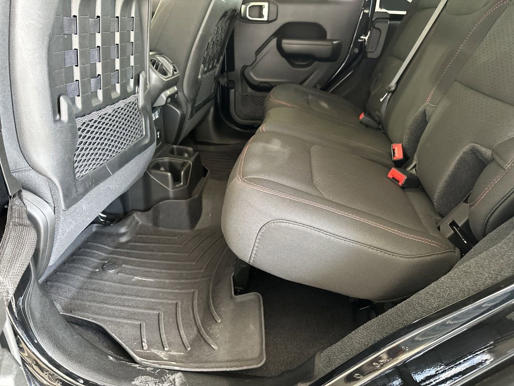 Used 2022 Jeep Wrangler Unlimited Rubicon image 29