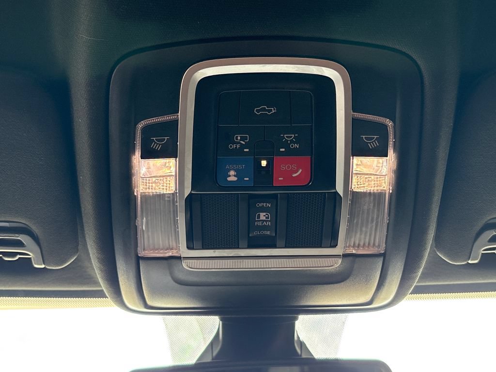 Used 2024 RAM 3500 Limited w/ Towing Technology Group AWD/4WD image 44