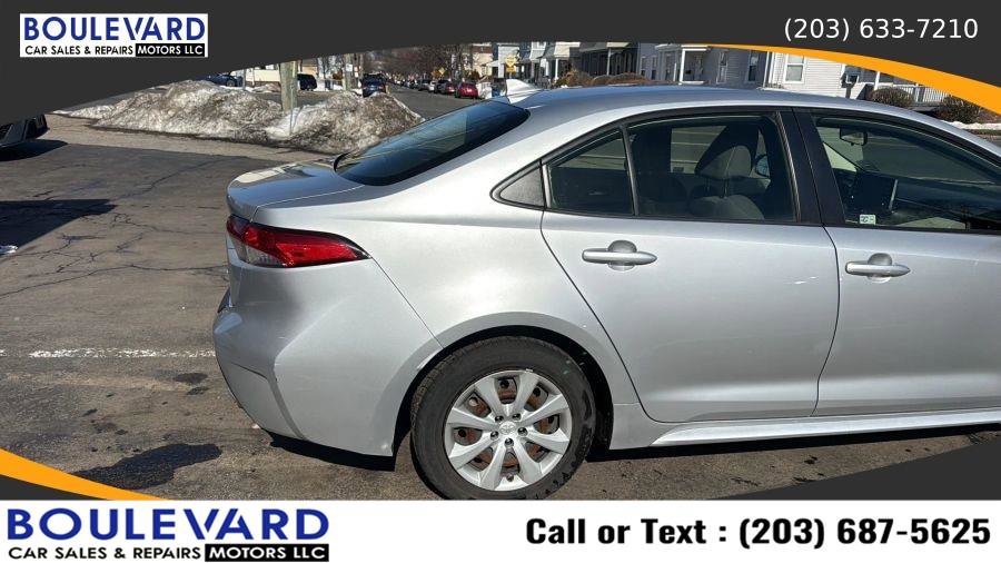 Used 2020 Toyota Corolla LE w/ Carpet Mat Package (TMS) FWD image 10