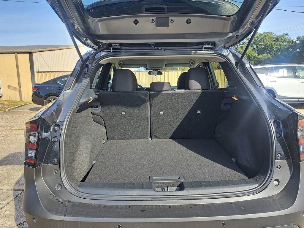 Used 2026 Nissan Kicks SV image 25