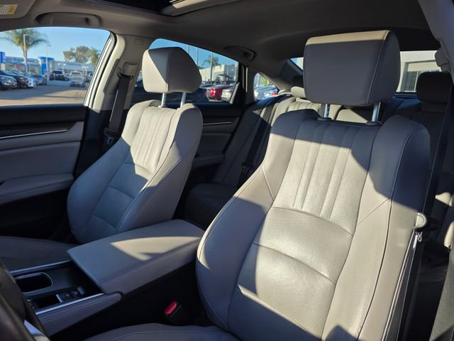 Used 2018 Honda Accord Touring image 15