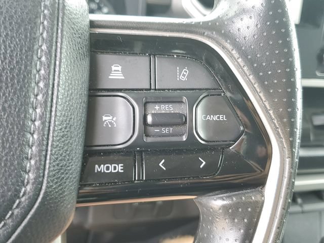 Used 2023 Toyota Tundra SR5 w/ SR5 Convenience Package AWD/4WD image 22