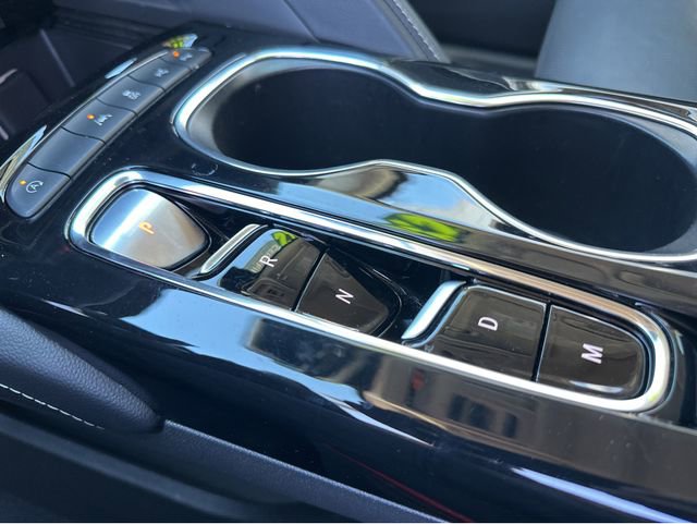 Certified 2022 Buick Envision Essence w/ Technology Package II image 22