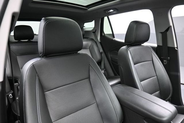 Used 2023 GMC Terrain SLT FWD image 29