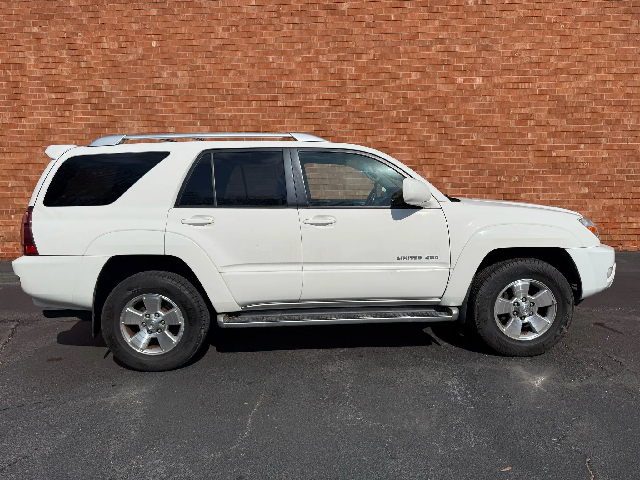 Used 2004 Toyota 4Runner Limited image 15