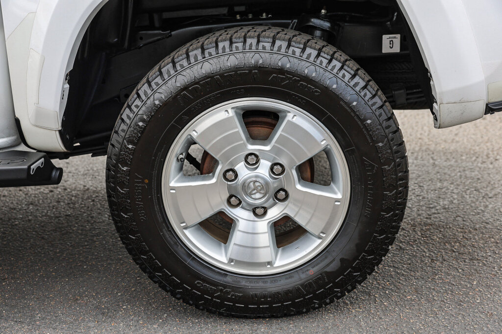 Used 2020 Toyota Tacoma TRD Sport w/ Technology Package AWD/4WD image 25