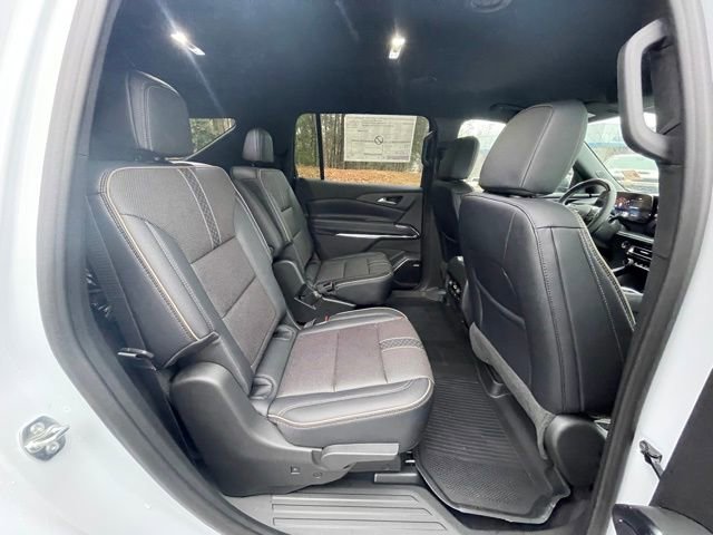 New 2026 Chevrolet Traverse High Country w/ LPO, Floor Liner Package FWD image 25