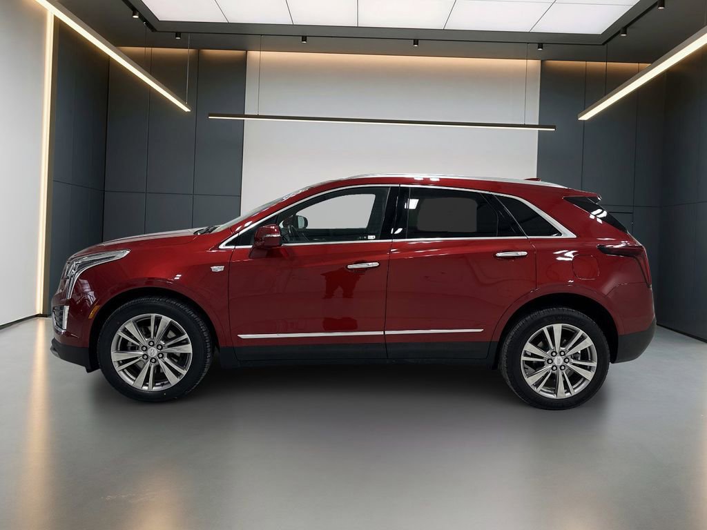 Used 2024 Cadillac XT5 Premium Luxury image 2