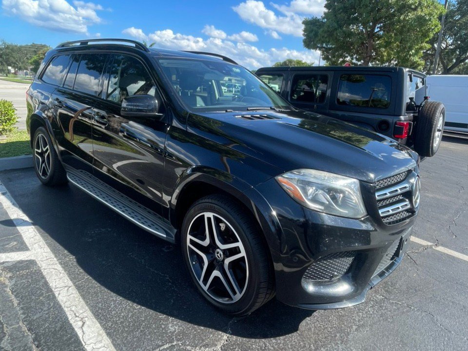 Used 2019 Mercedes-Benz GLS 550 4MATIC w/ Driver Assistance Package image 3