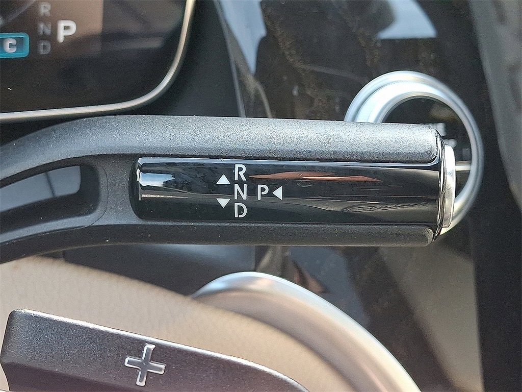 Used 2023 Mercedes-Benz GLC 300 4MATIC image 16