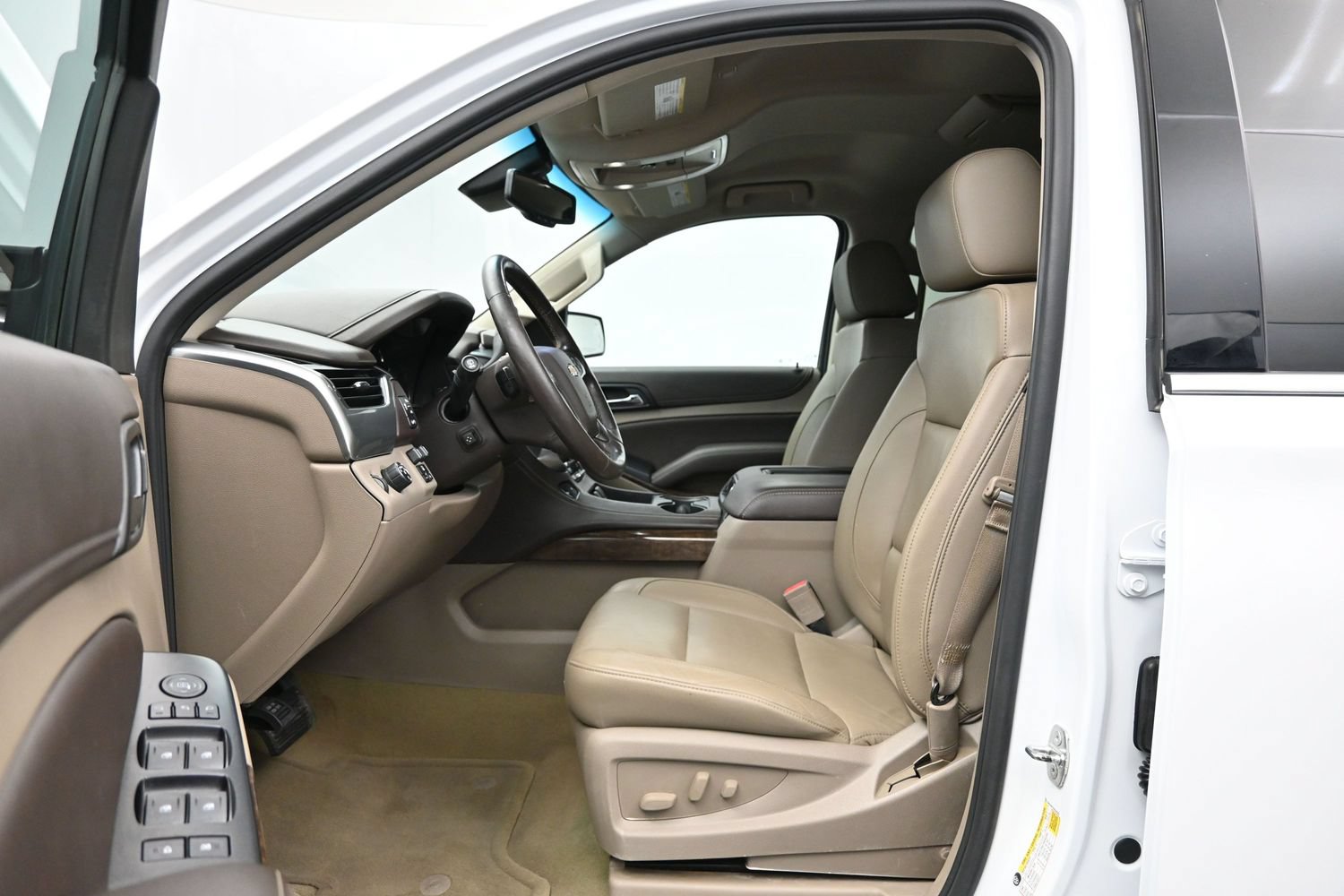 Used 2016 Chevrolet Tahoe LT w/ LT Signature Package RWD image 9