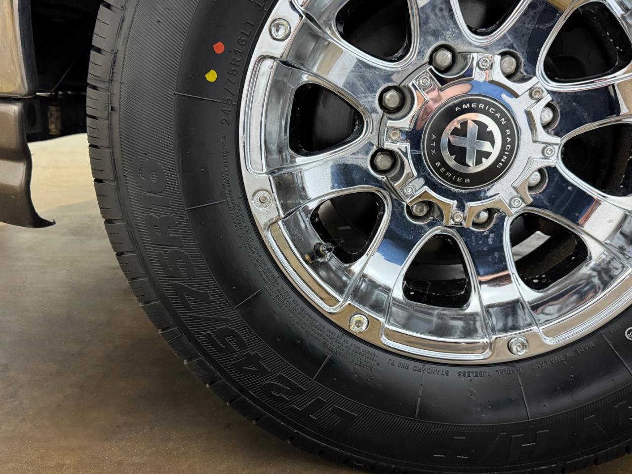 Used 2016 Chevrolet Express 2500 Extended image 45