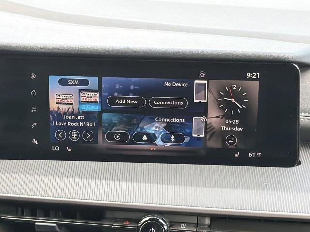 Certified 2025 Nissan Murano SV FWD image 3