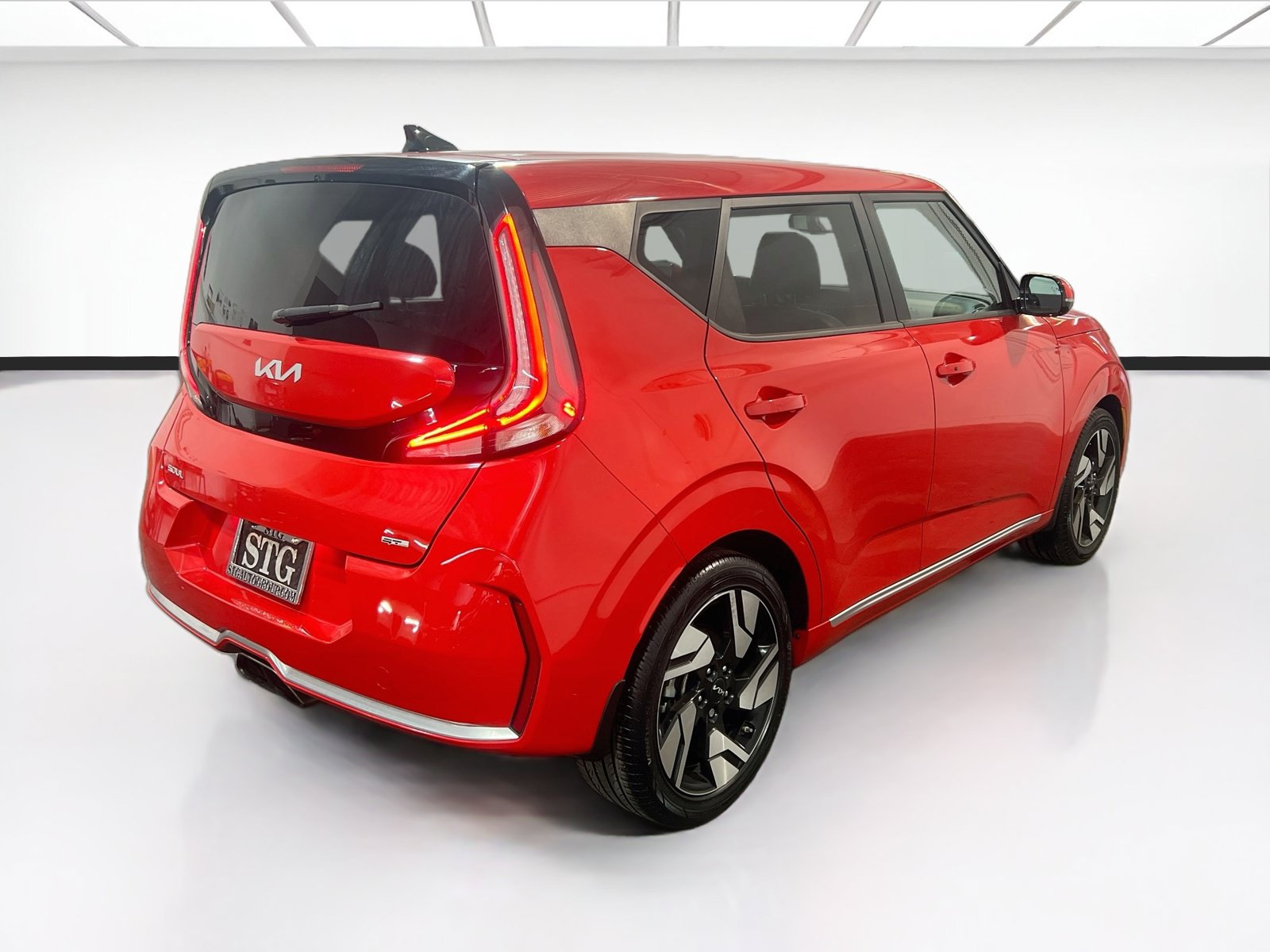 Used 2023 Kia Soul GT-Line w/ GT-Line Technology Package FWD image 4