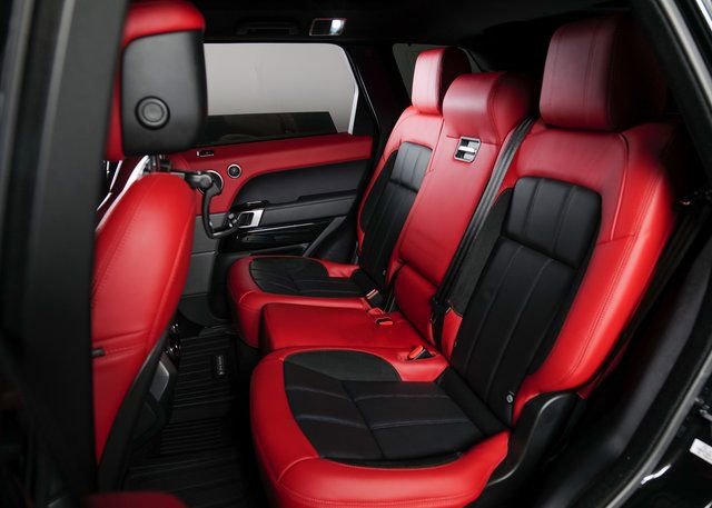 Used 2022 Land Rover Range Rover Sport HST image 5