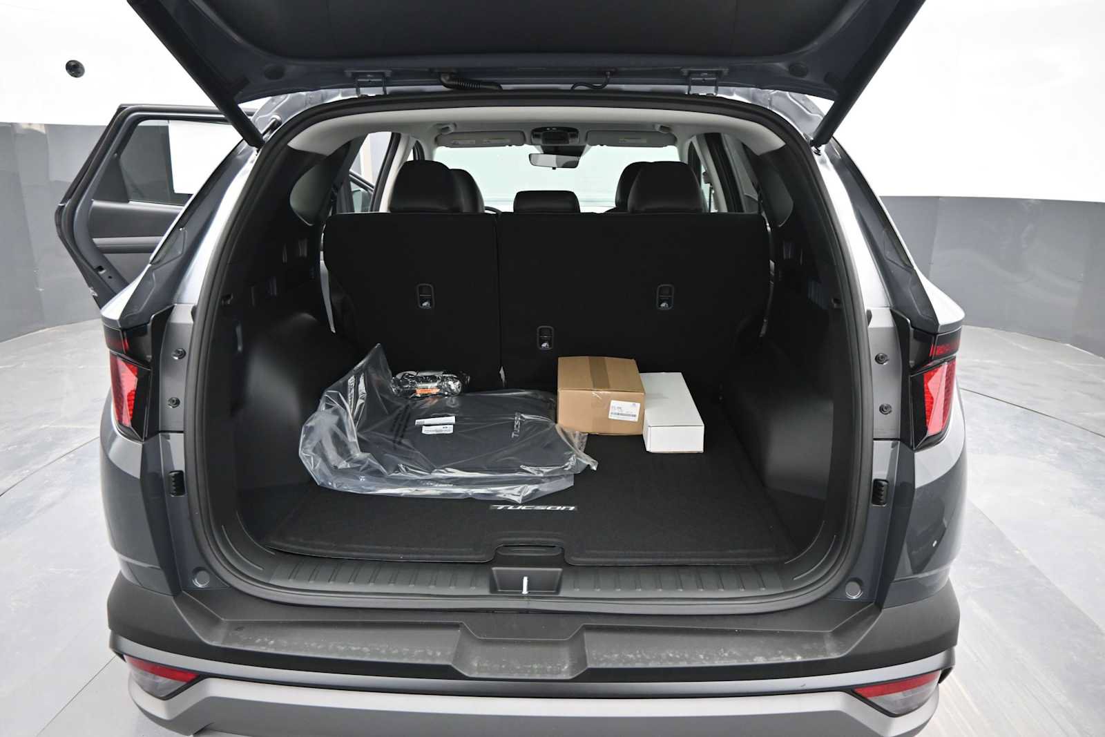 New 2026 Hyundai Tucson SEL Plus w/ Tow & Go Package AWD/4WD image 10