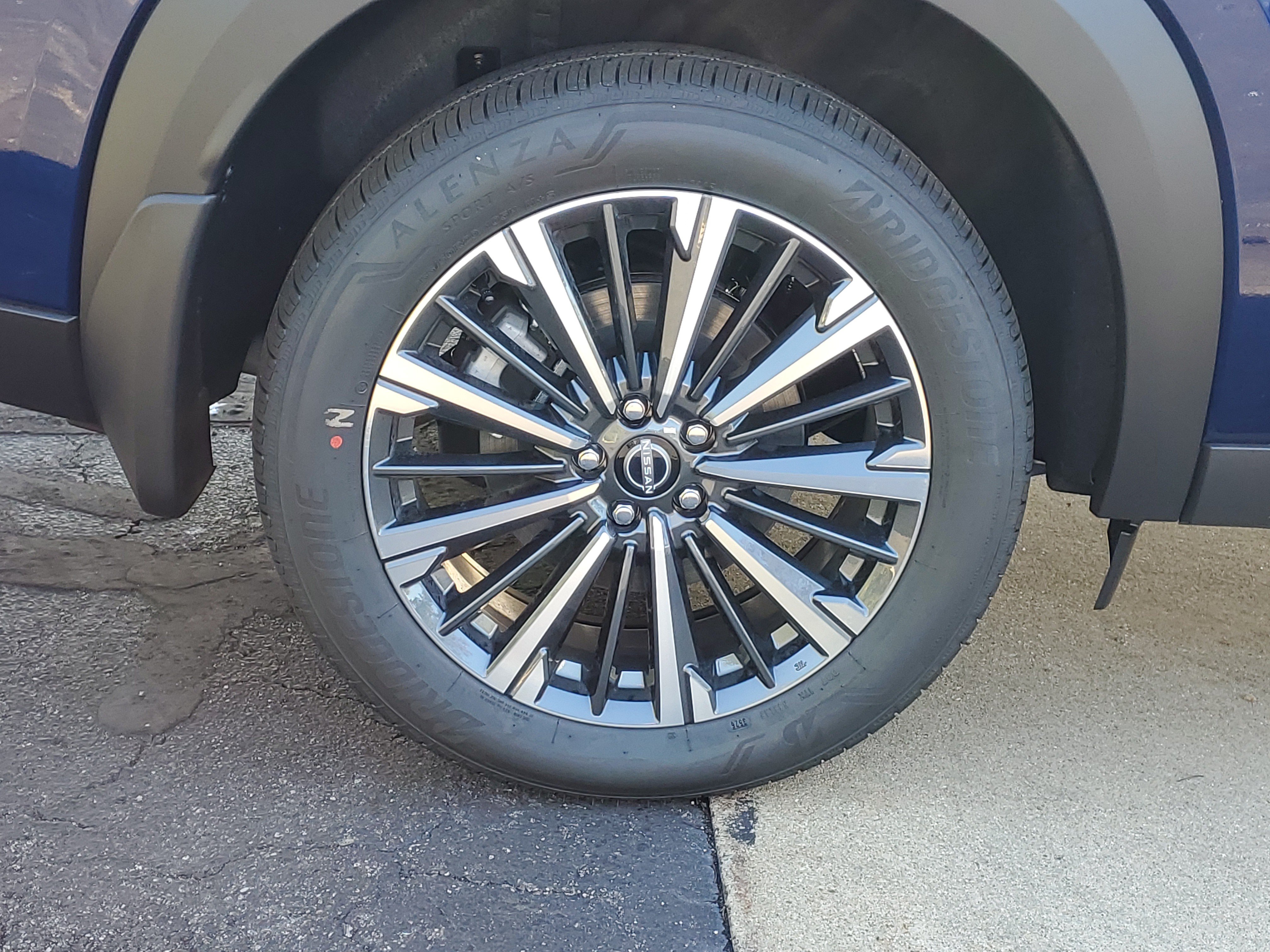 New 2026 Nissan Pathfinder Platinum AWD/4WD image 36