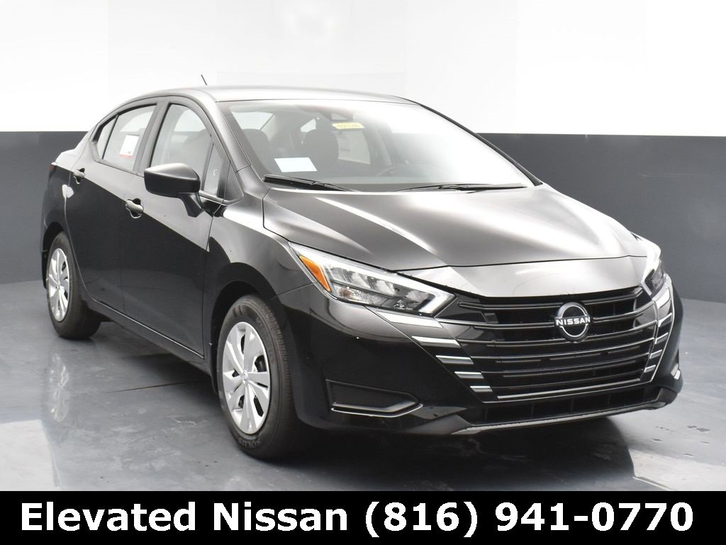 New 2025 Nissan Versa S w/ Trunk Package