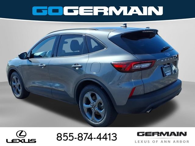 Used 2025 Ford Escape ST-Line FWD image 9