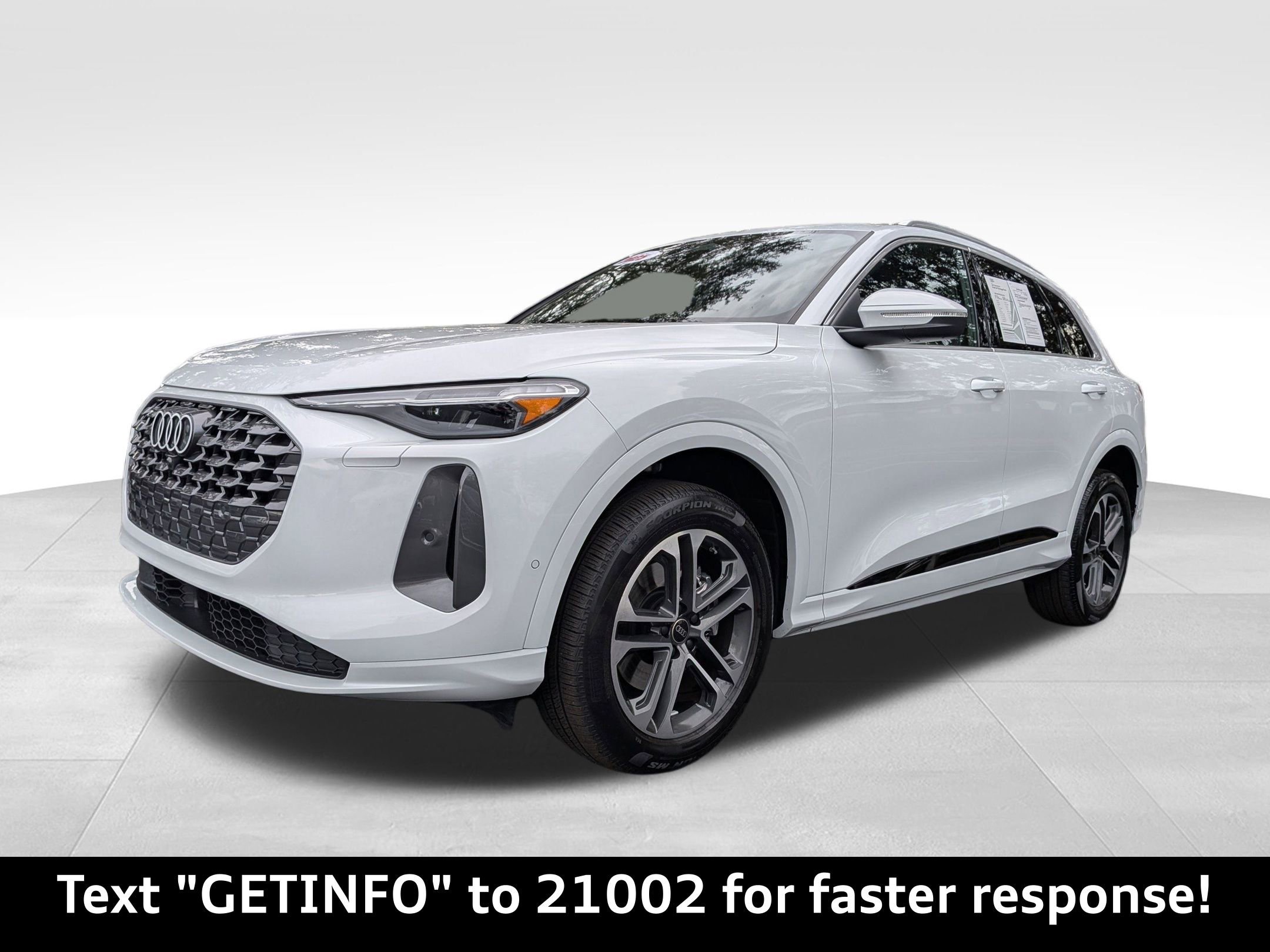 Used 2025 Audi Q5 Premium Plus w/ Premium Plus image 8