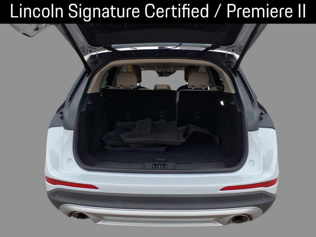 Used 2025 Lincoln Corsair FWD w/ Equipment Group 101A image 8