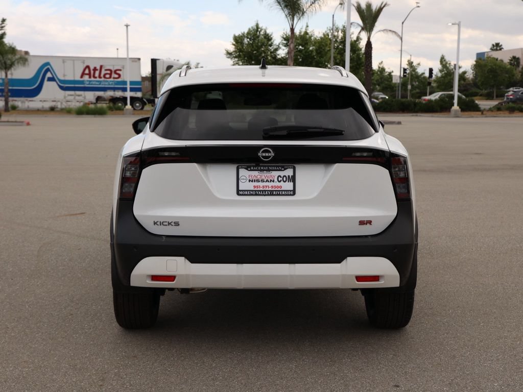 New 2026 Nissan Kicks SR FWD image 5