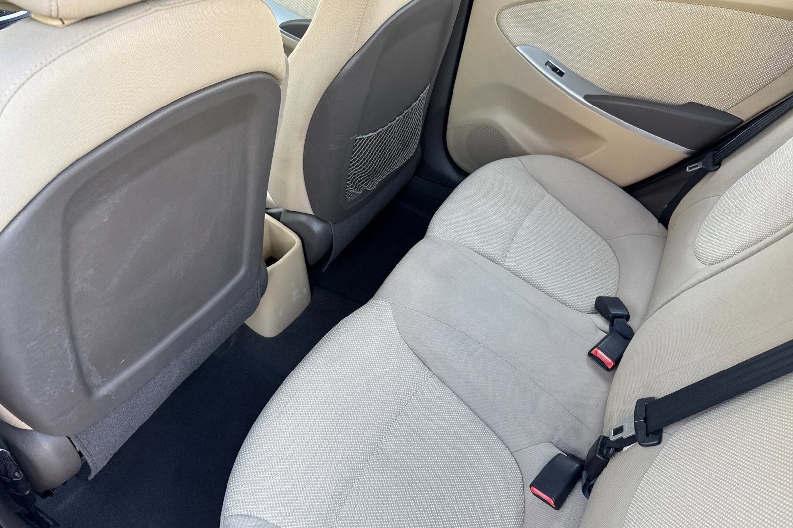 Used 2014 Hyundai Accent GLS image 24