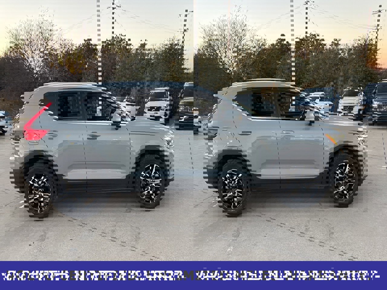 Certified 2025 Volvo XC40 B5 Core image 4