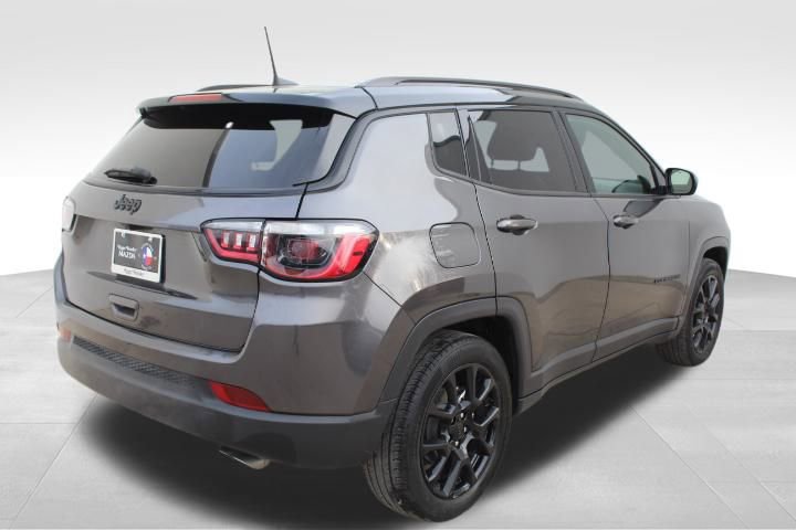 Used 2022 Jeep Compass Altitude image 8