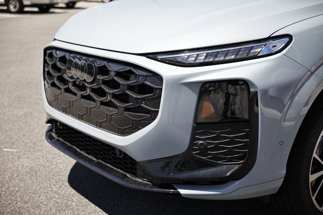 New 2026 Audi Q3 quattro 2.0T AWD/4WD image 12