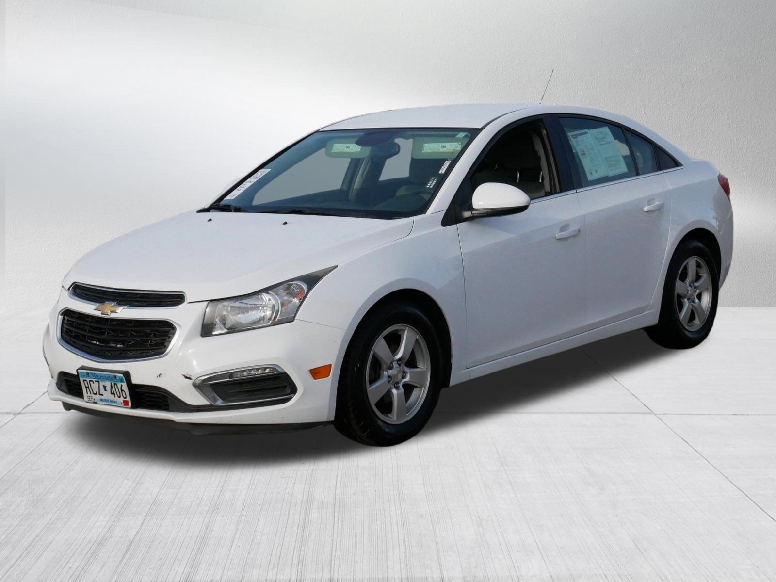 Used 2015 Chevrolet Cruze LT image 3