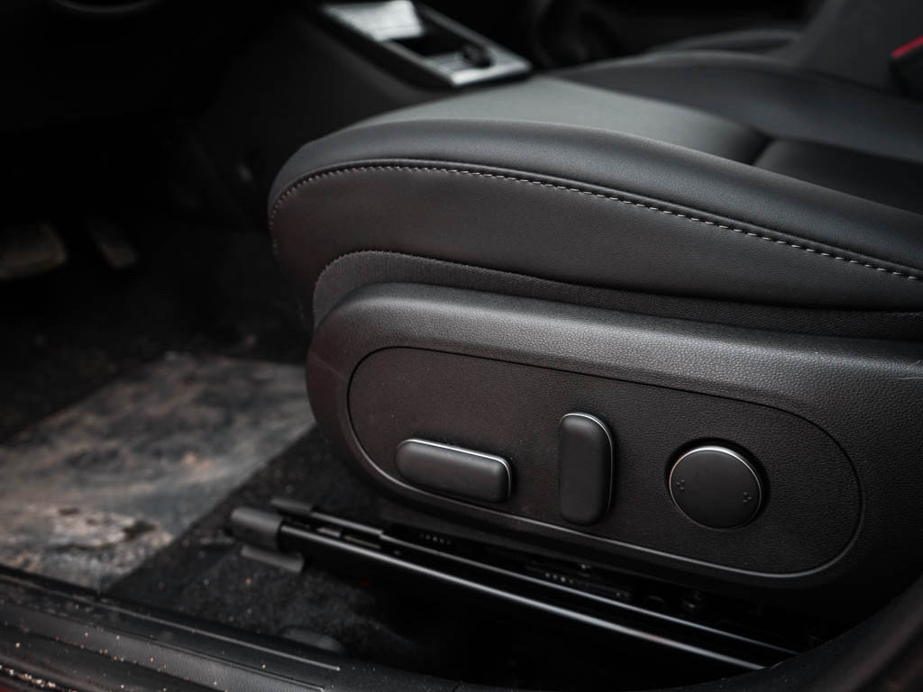 New 2026 Hyundai Kona SEL Premium AWD/4WD image 17