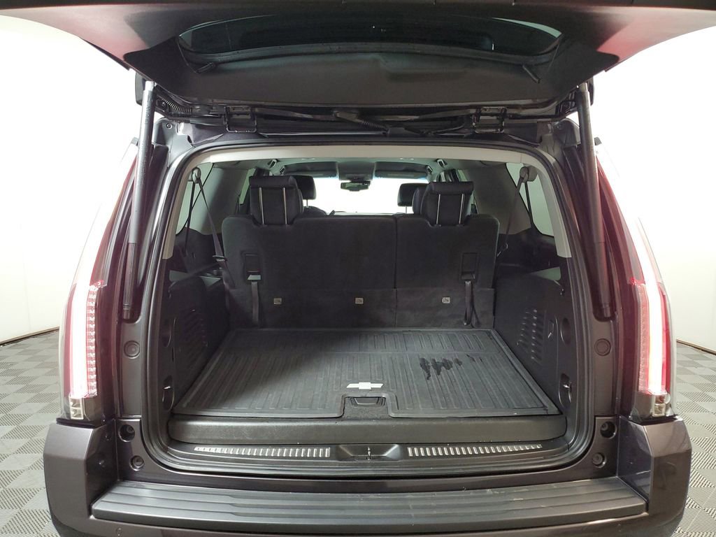 Used 2017 Chevrolet Suburban LT w/ Max Trailering Package image 8